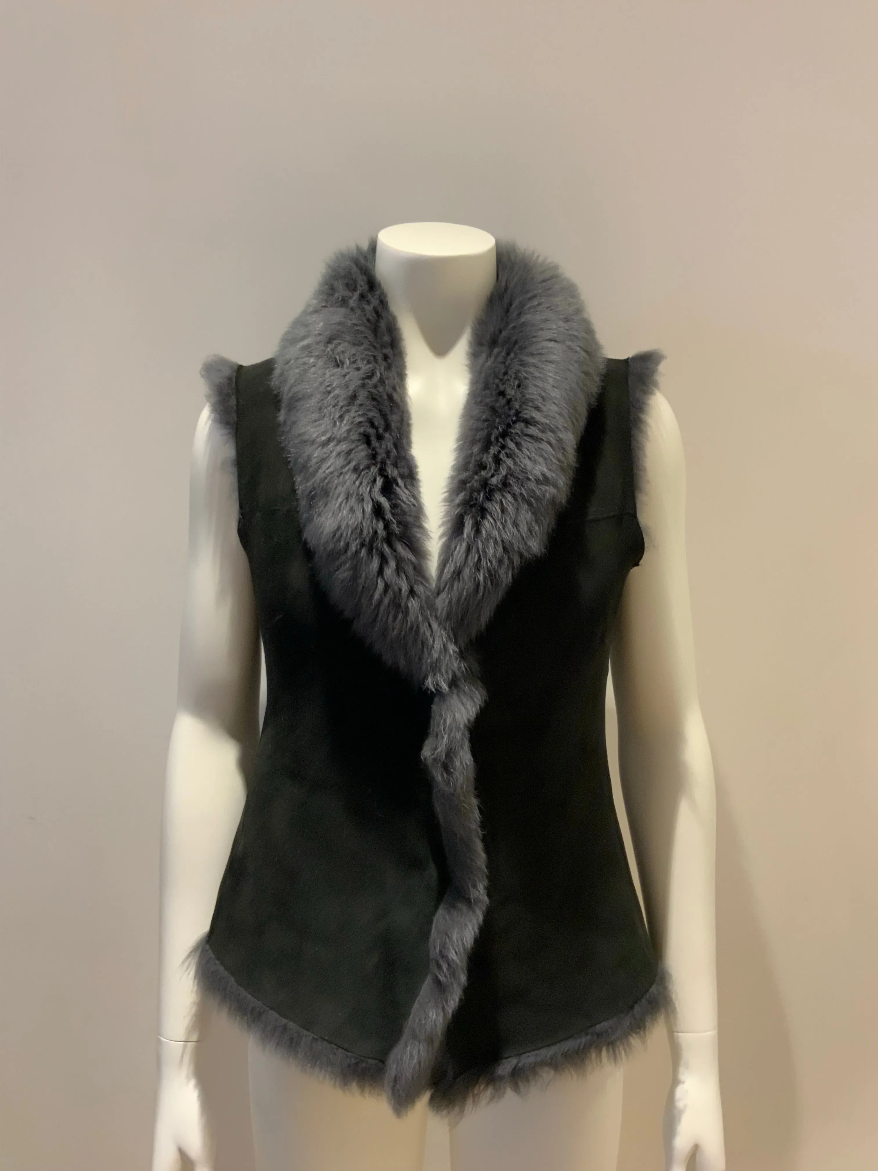 Amazing BRORA sheepskin shearling vest gilet jacket Size S small ladies