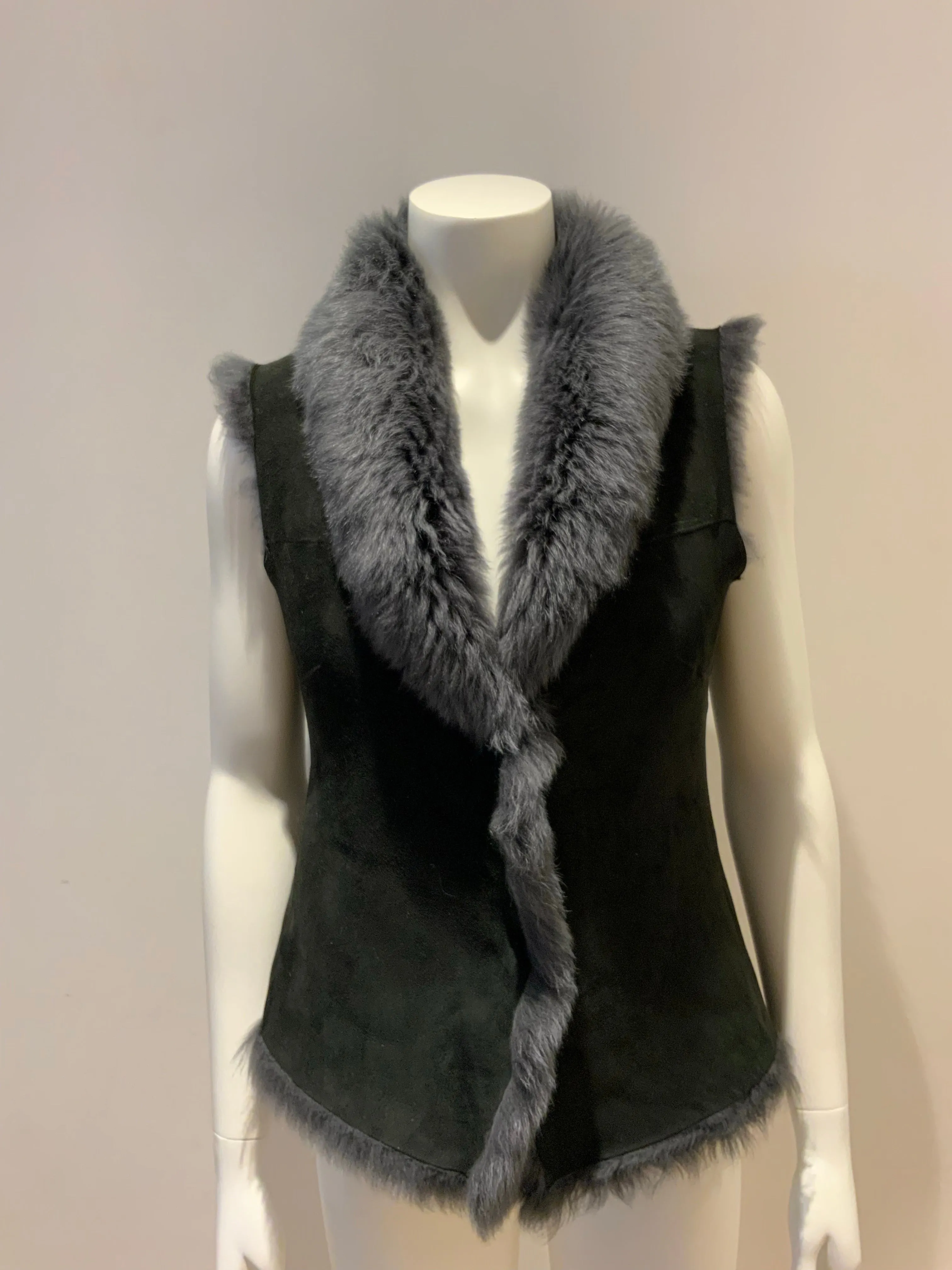 Amazing BRORA sheepskin shearling vest gilet jacket Size S small ladies