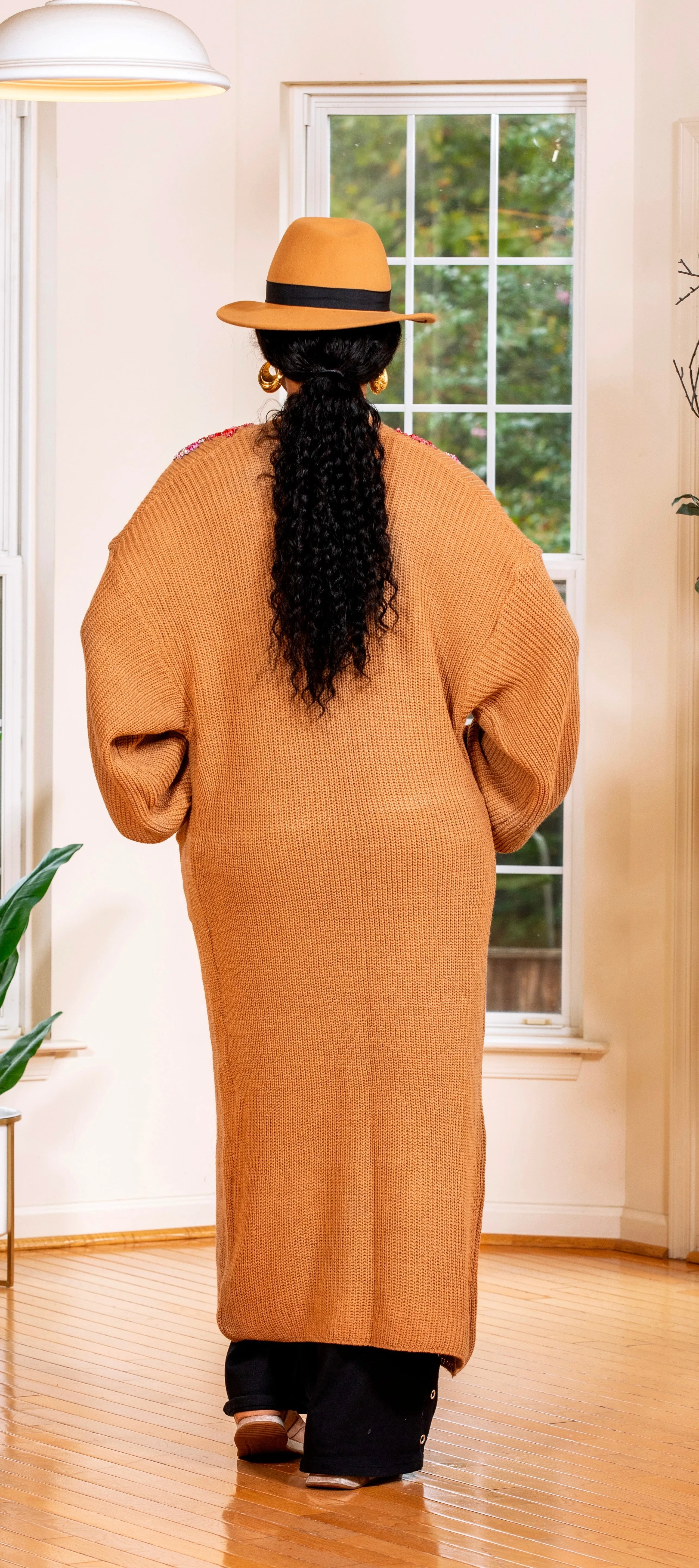 APPLIQUÉS 
HEAVY KNIT SWEATER CARDIGAN(BROWN)