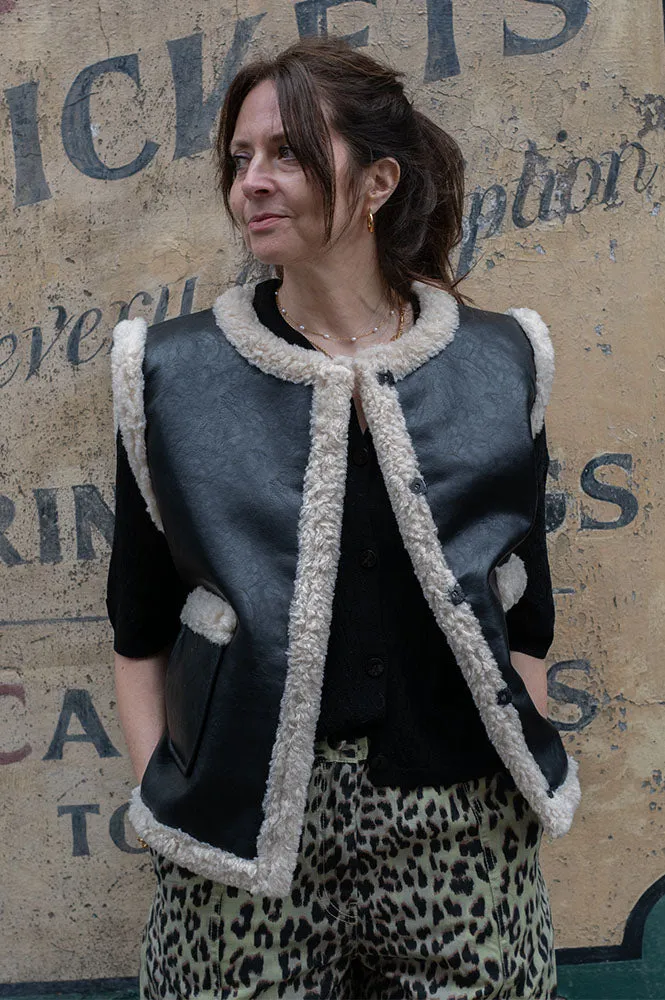 Baum Und Pferdgarten Bellis Black Vest