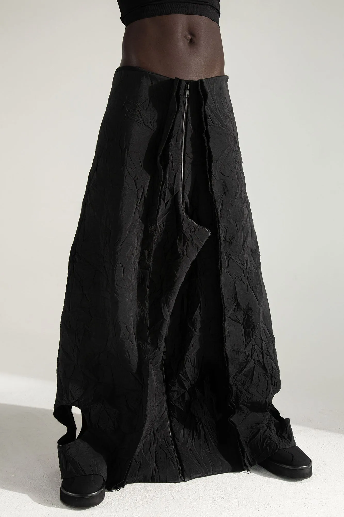 ESCAPE   9-way transforming piece: trousers, jumpsuit, dress, skirt, bag
