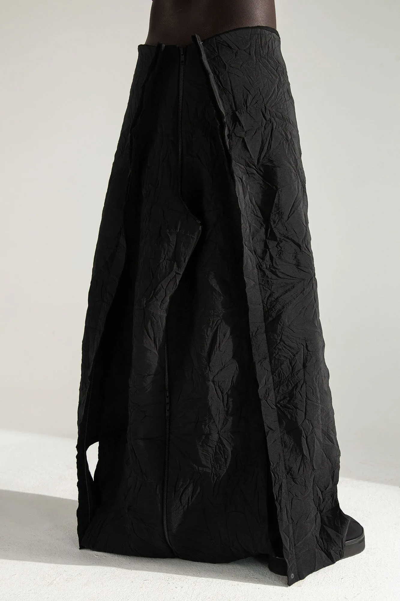 ESCAPE   9-way transforming piece: trousers, jumpsuit, dress, skirt, bag
