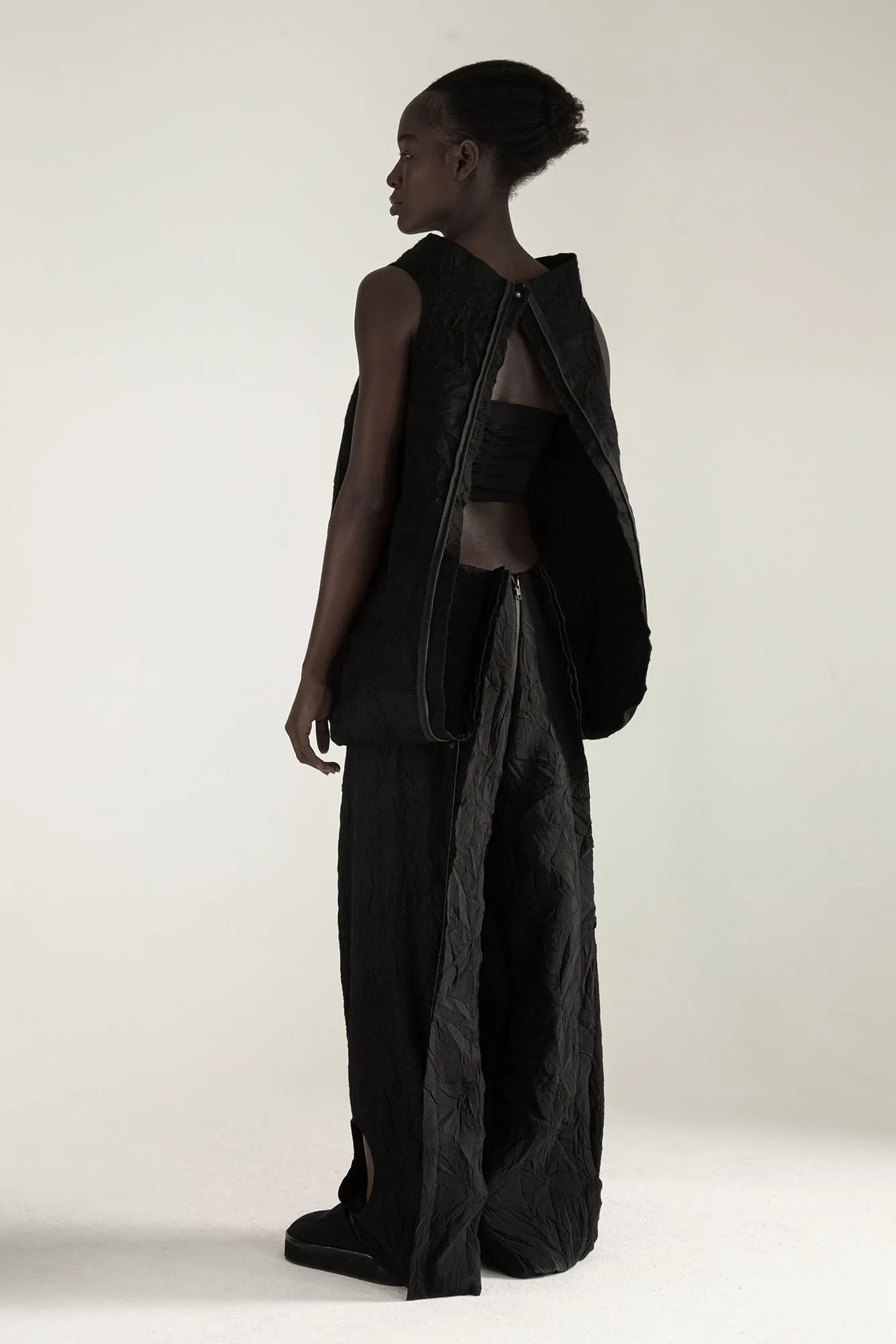 ESCAPE   9-way transforming piece: trousers, jumpsuit, dress, skirt, bag