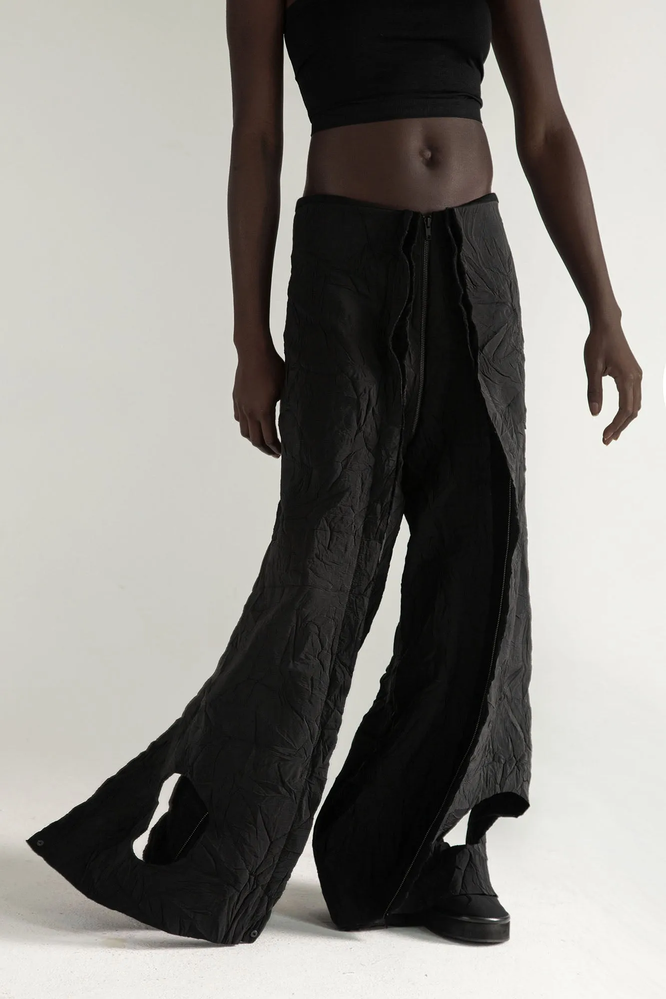 ESCAPE   9-way transforming piece: trousers, jumpsuit, dress, skirt, bag