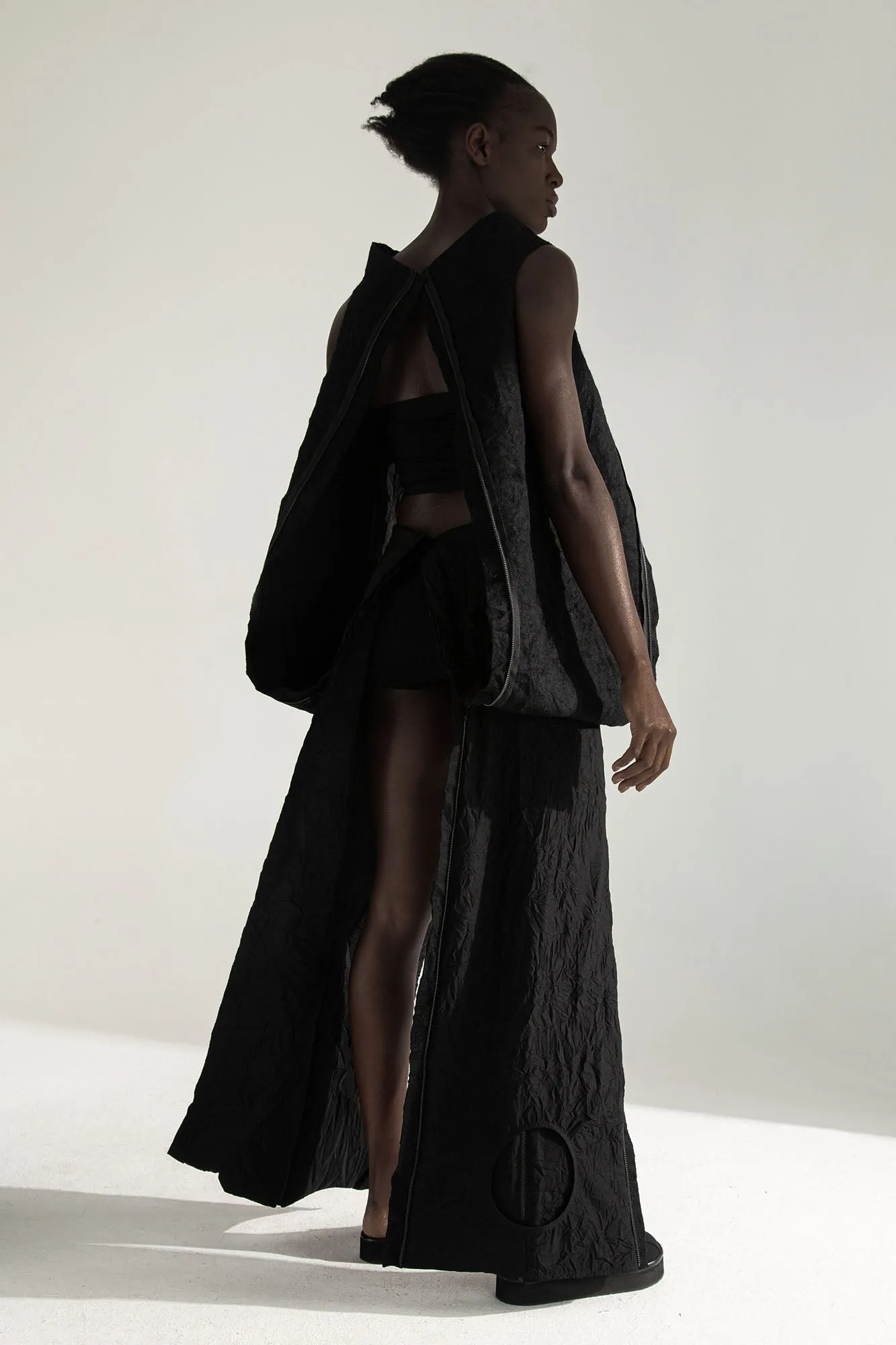 ESCAPE   9-way transforming piece: trousers, jumpsuit, dress, skirt, bag