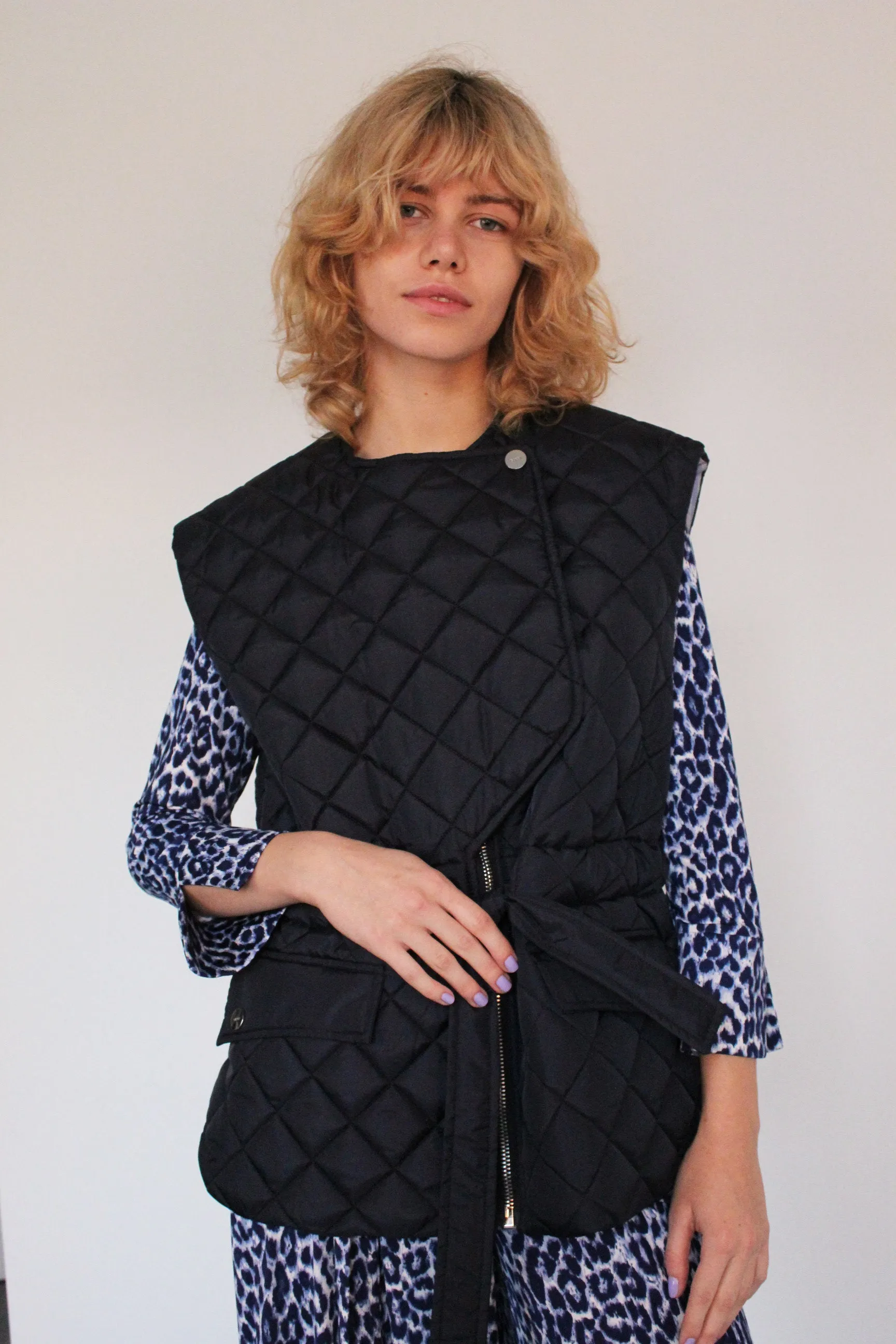 GANNI F6483 Ripstop Quilt Vest in Sky Captain