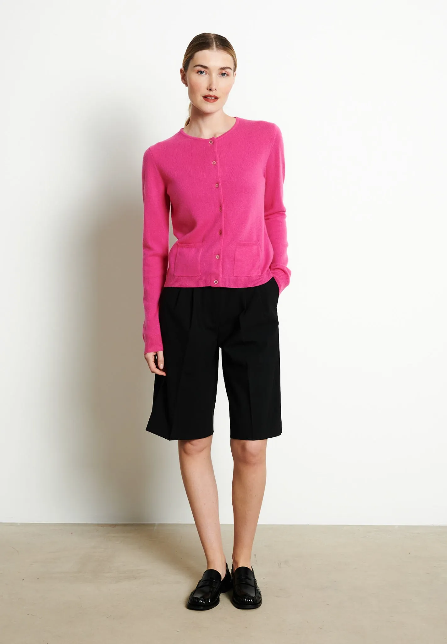 LILLY 4 Cardigan col rond en cachemire cintré rose indien